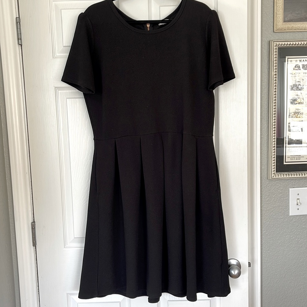 LuLaRoe 3x Black Amelia Dress